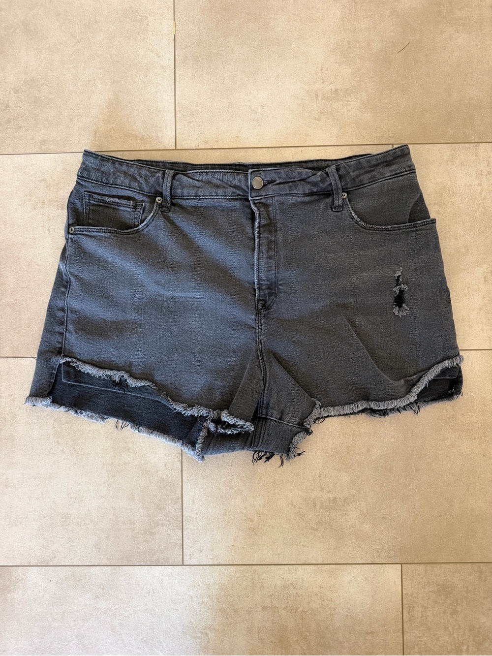 Good American Charcoal Distressed Denim Jean Shorts